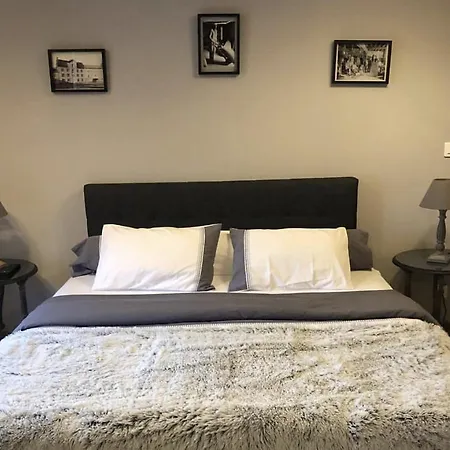 Le Moulin De Gouaix Bed & Breakfast